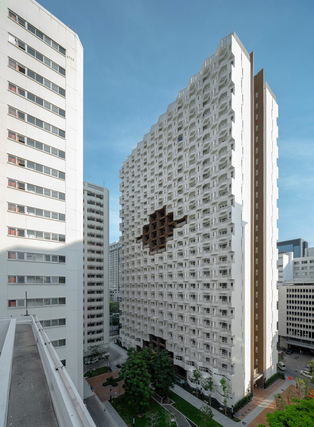 BIM建筑|白衣天使的架空中庭宿舍楼/Plan Architect