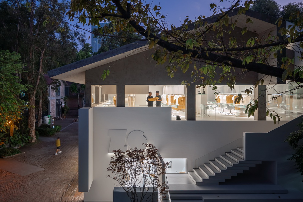 BIM建筑|白 · ZS Lab/东仓建设· 余霖