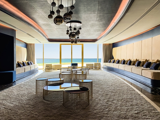 BIM建筑|法比奥·诺文布雷在阿布扎比建造新月形别墅