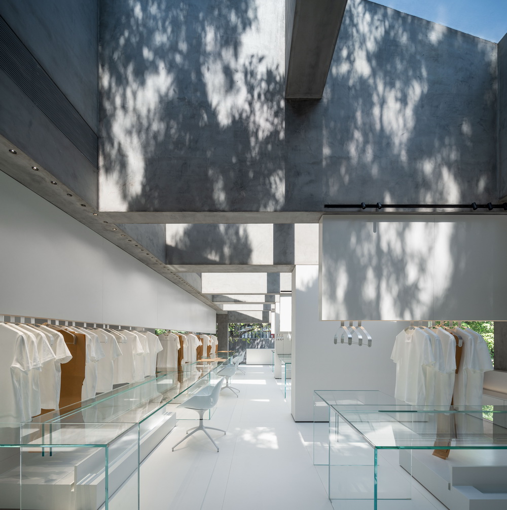 BIM建筑|白 · ZS Lab/东仓建设· 余霖