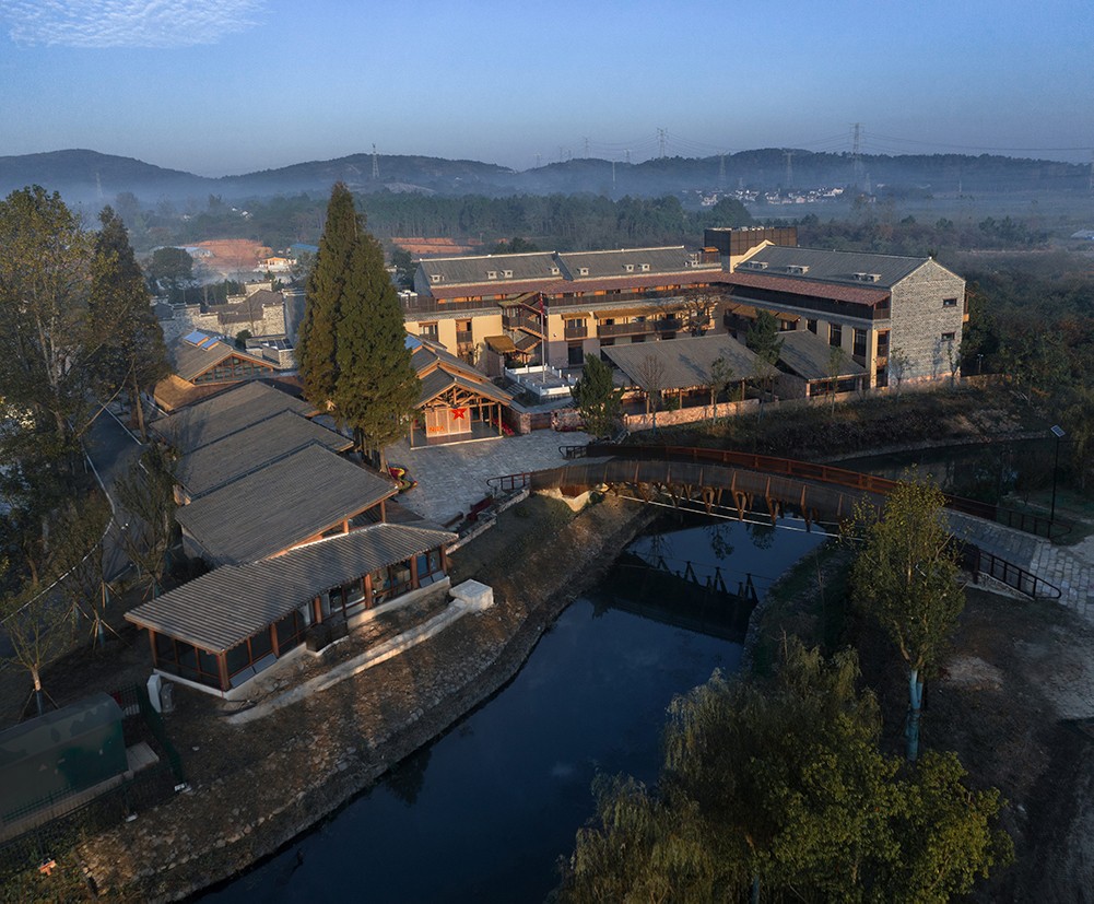 BIM建筑|李巷村村口公共空间再生/东大院 建筑技术与艺术（ATA）工作室