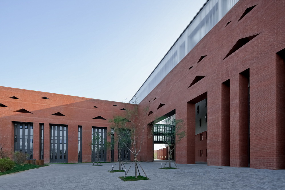 BIM建筑|东北大学文科2楼/THAD清华建筑设计院 庄惟敏