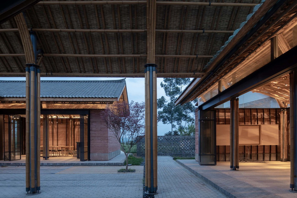 BIM建筑|成都金堂圆觉寺村村民中心 / 在行建筑