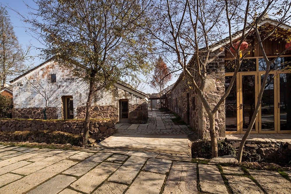 BIM建筑|李巷村村口公共空间再生/东大院 建筑技术与艺术（ATA）工作室