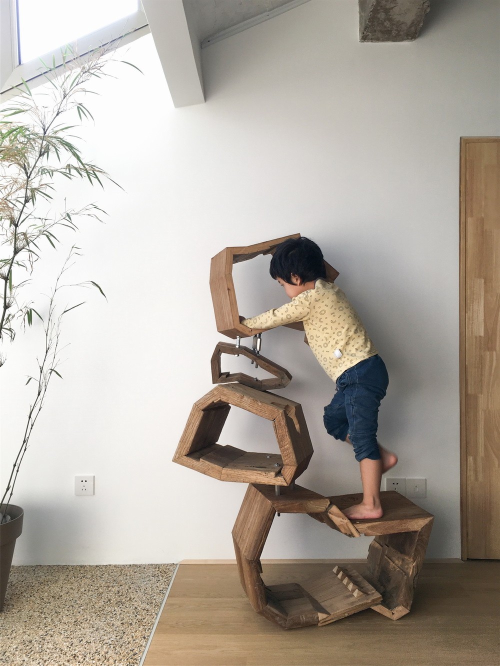 BIM建筑|手艺实验之家：100平米住宅改造里的“手艺与实验”/ 在造建筑