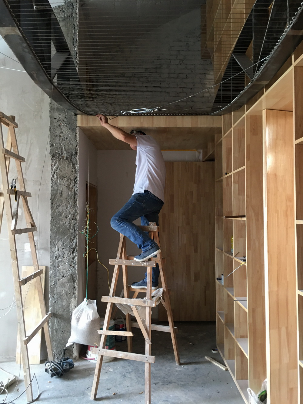 BIM建筑|手艺实验之家：100平米住宅改造里的“手艺与实验”/ 在造建筑