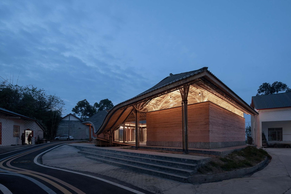 BIM建筑|成都金堂圆觉寺村村民中心 / 在行建筑