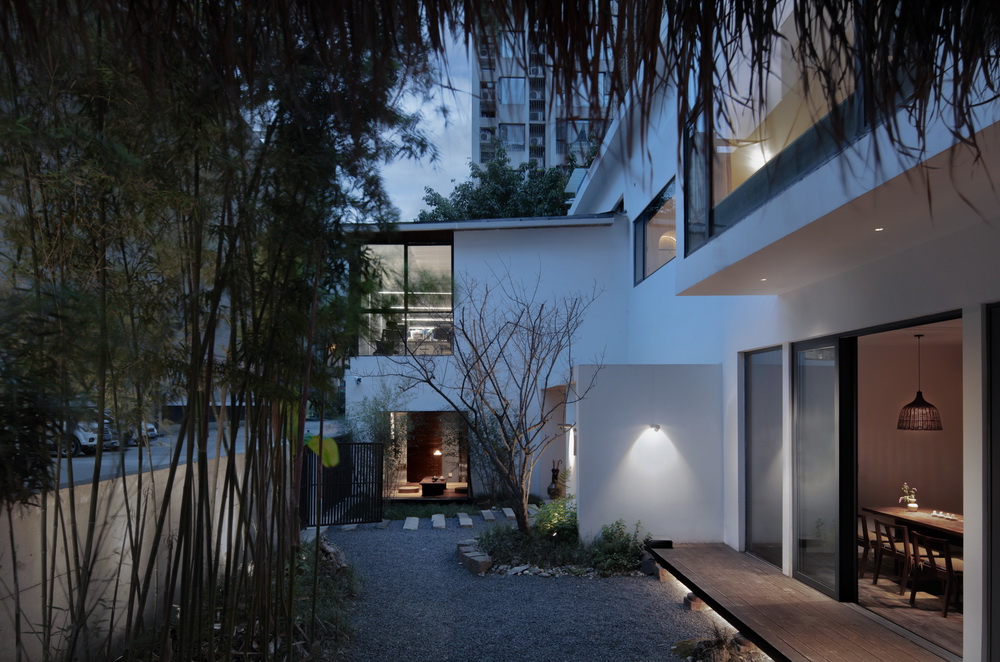 BIM建筑|在成都城中安放一片山林，是以不知春斋茶宿/ 时地建筑