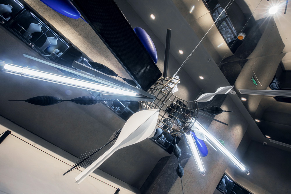 BIM建筑|重塑记忆瞬间 · 梵誓ONESWEAR武汉 K11 购物艺术中心店 / 平介设计