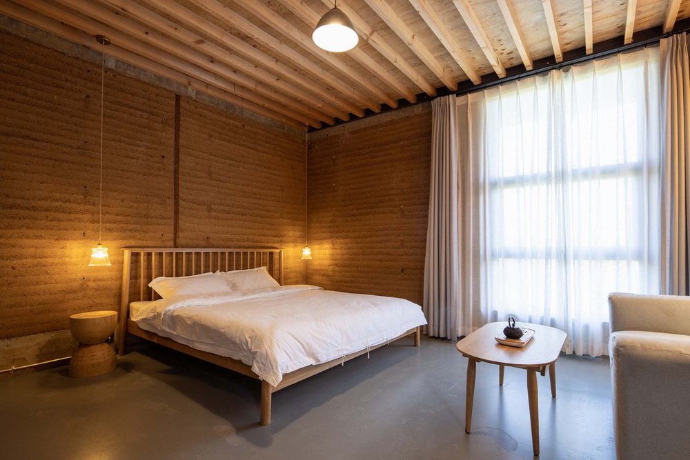 BIM建筑|生土工房（暨云南乡村振兴研究发展中心） / 一专一村