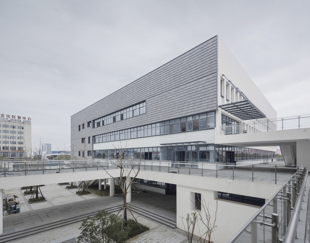 BIM建筑|重构“江南书院”：苏州高新区第四中学/中衡设计