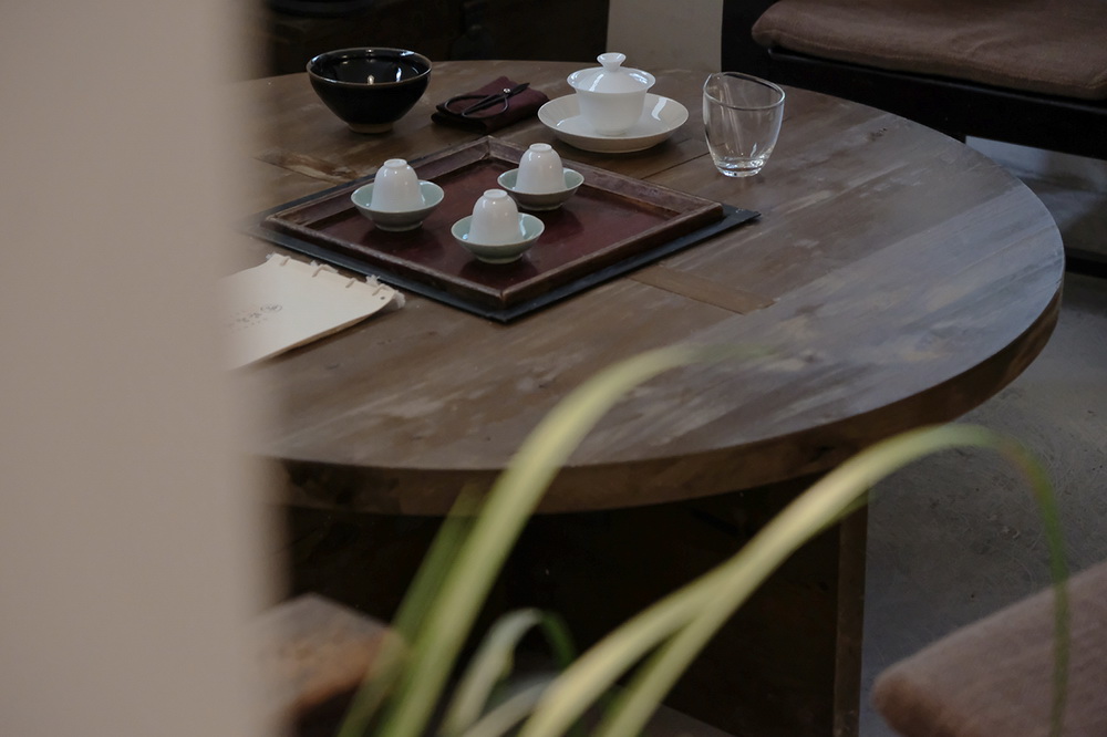 BIM建筑|在成都城中安放一片山林，是以不知春斋茶宿/ 时地建筑