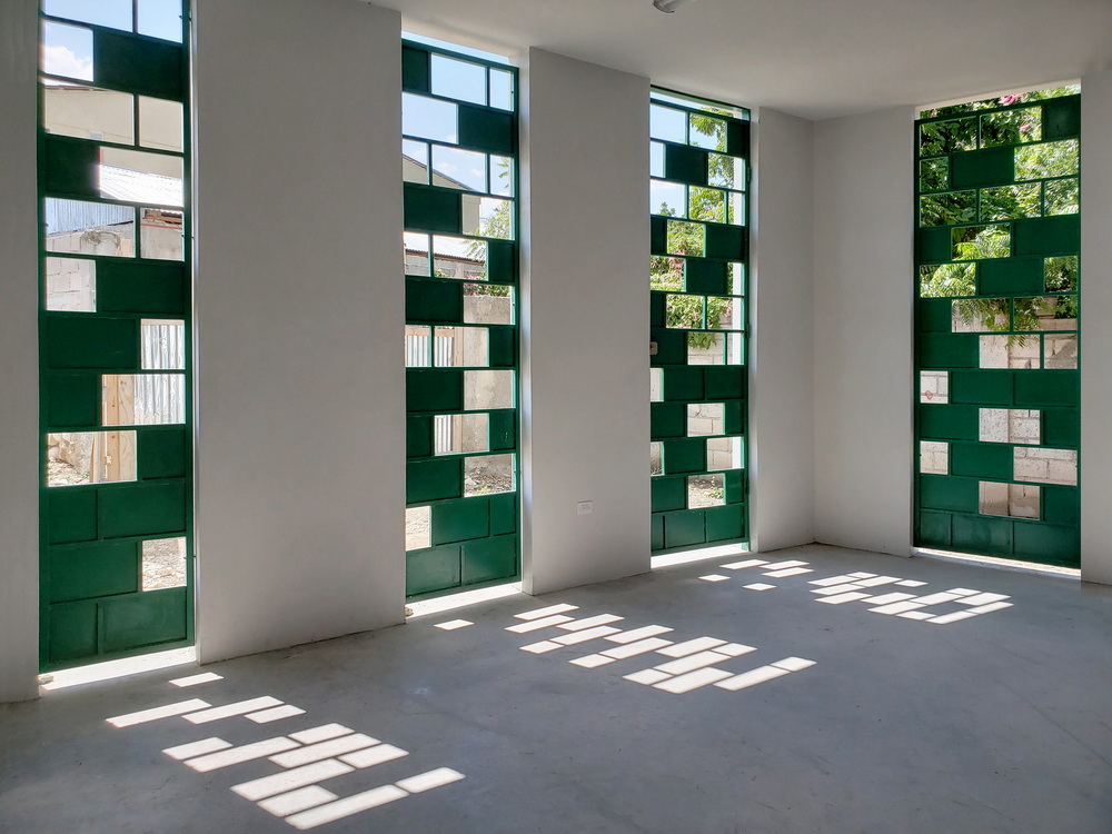 BIM建筑|模块化校园建设，回应场地环境与成本限制/Studio PHH Architects