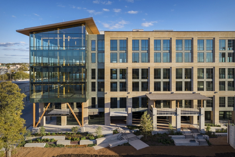 BIM建筑|德州首个大型木结构办公楼“The Soto”/ BOKA Powell