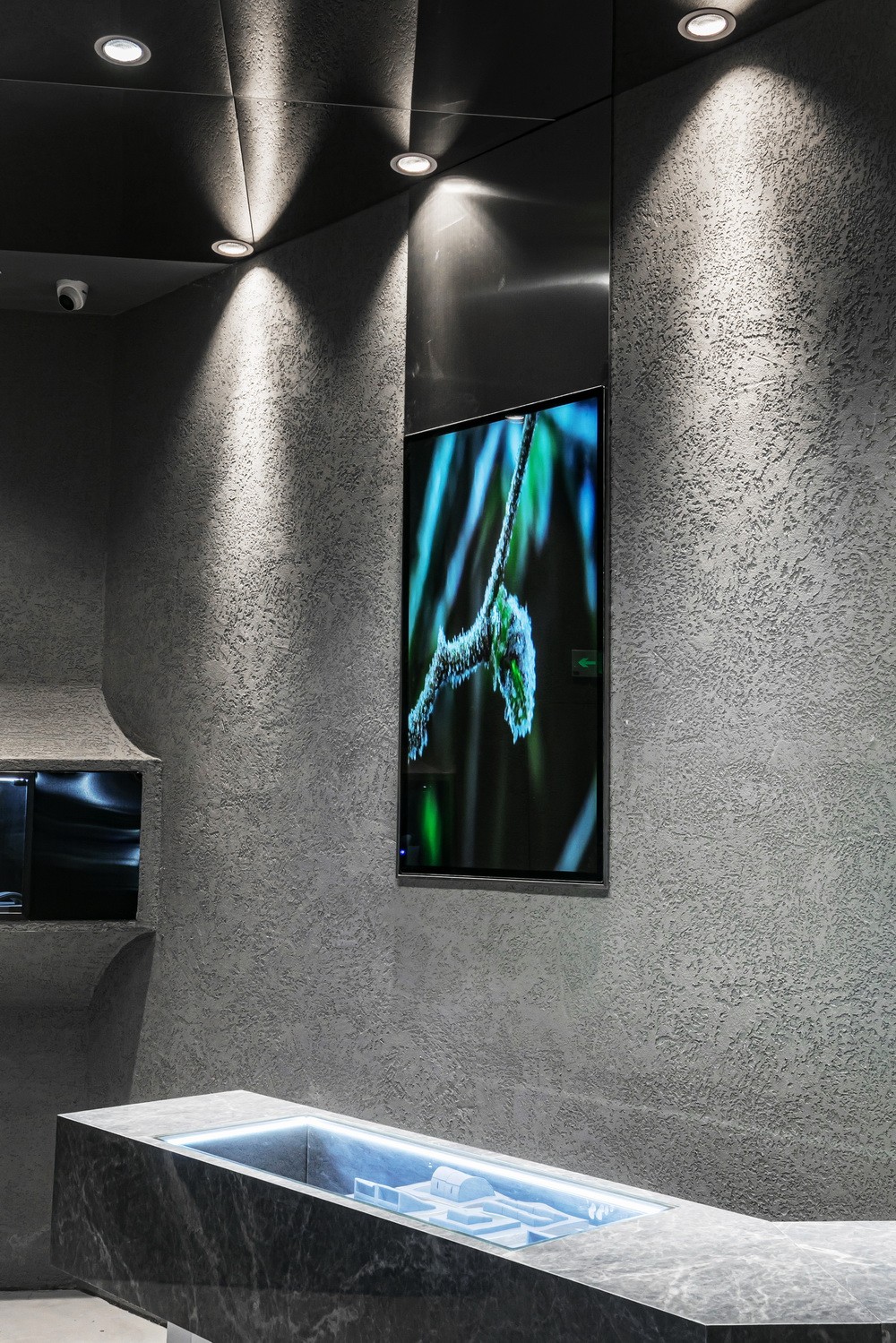 BIM建筑|重塑记忆瞬间 · 梵誓ONESWEAR武汉 K11 购物艺术中心店 / 平介设计