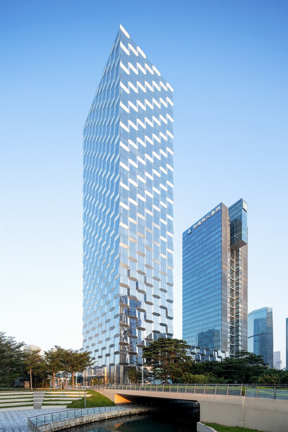 BIM建筑| 喜之郎总部大厦/筑博设计