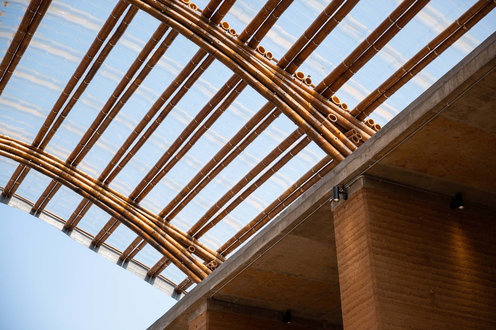 BIM建筑|生土工房（暨云南乡村振兴研究发展中心） / 一专一村