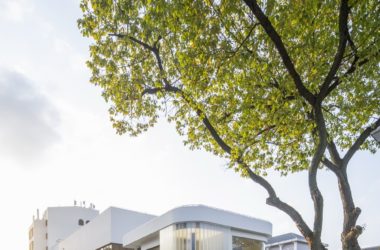 BIM建筑|华东理工大学陇上书店建筑更新—光与记忆的场所重塑/畎亩建筑-BIM建筑网