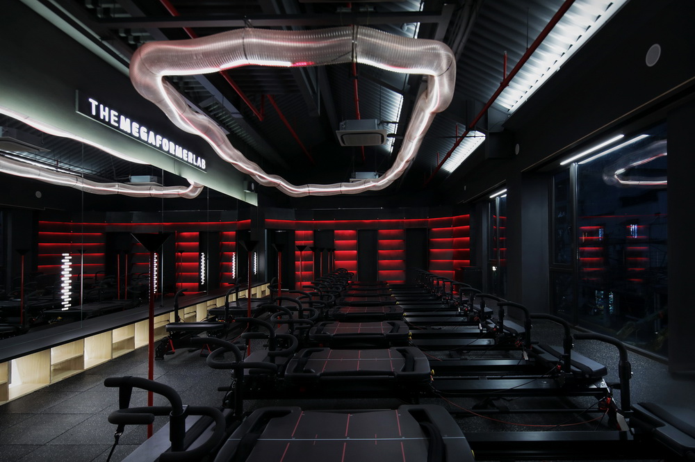 BIM建筑|The Megaformer Lab 健身工作室 / 无定设计