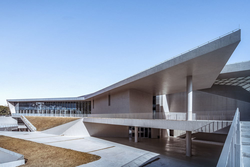 BIM建筑|中山大学珠海校区体育馆/BIAD华南设计中心