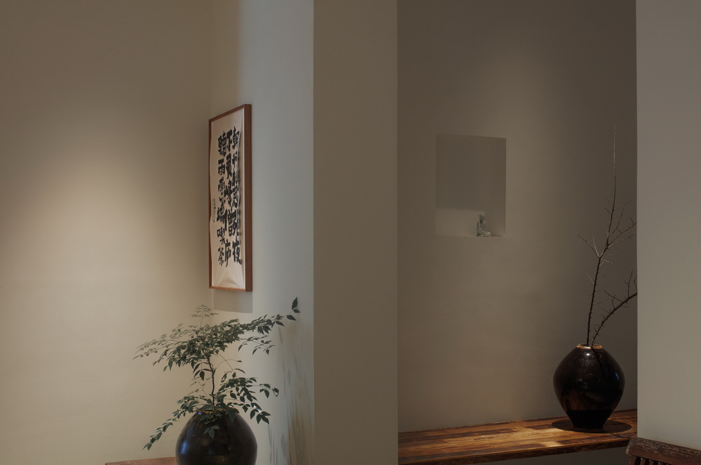 BIM建筑|在成都城中安放一片山林，是以不知春斋茶宿/ 时地建筑