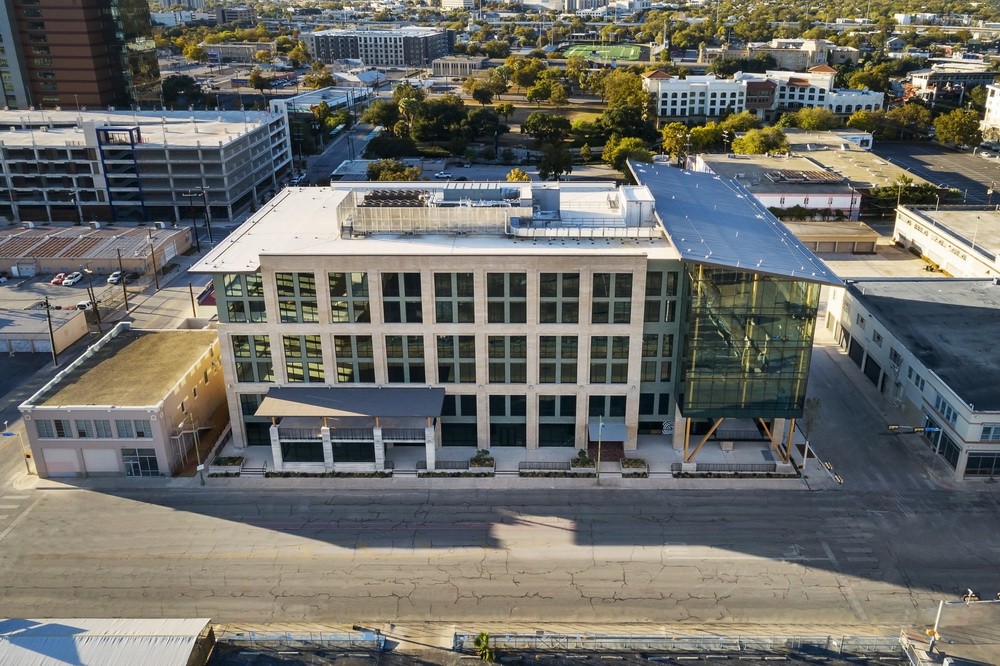 BIM建筑|德州首个大型木结构办公楼“The Soto”/ BOKA Powell