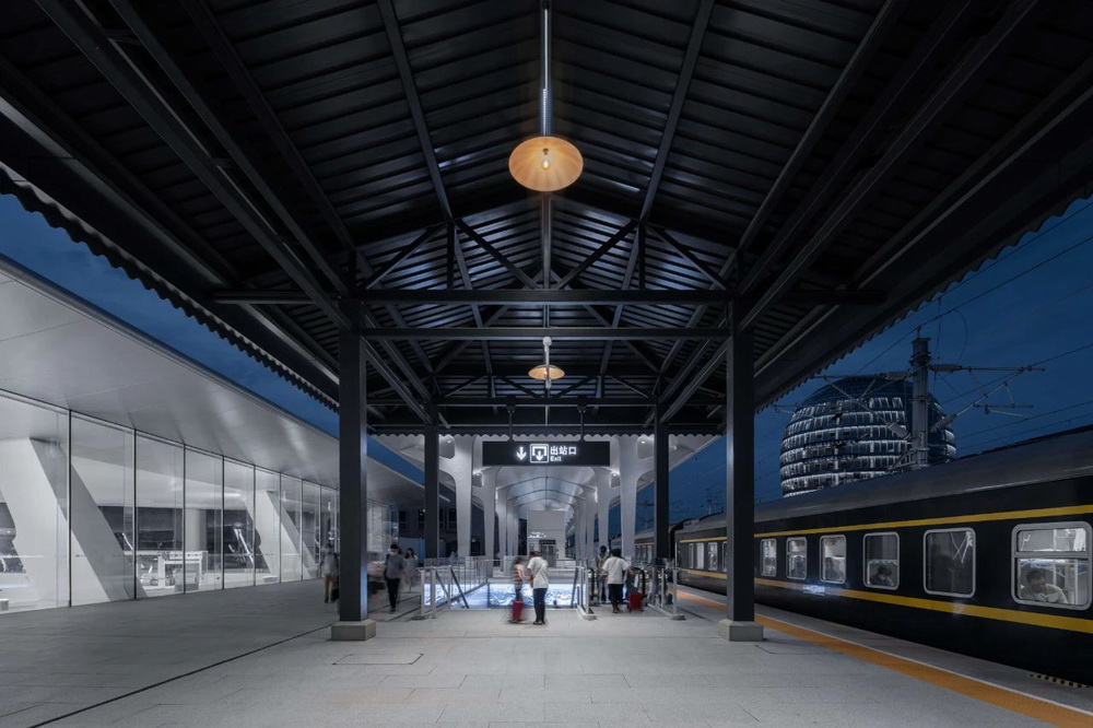 BIM建筑|“森林中的火车站”：嘉兴火车站启用通车/MAD