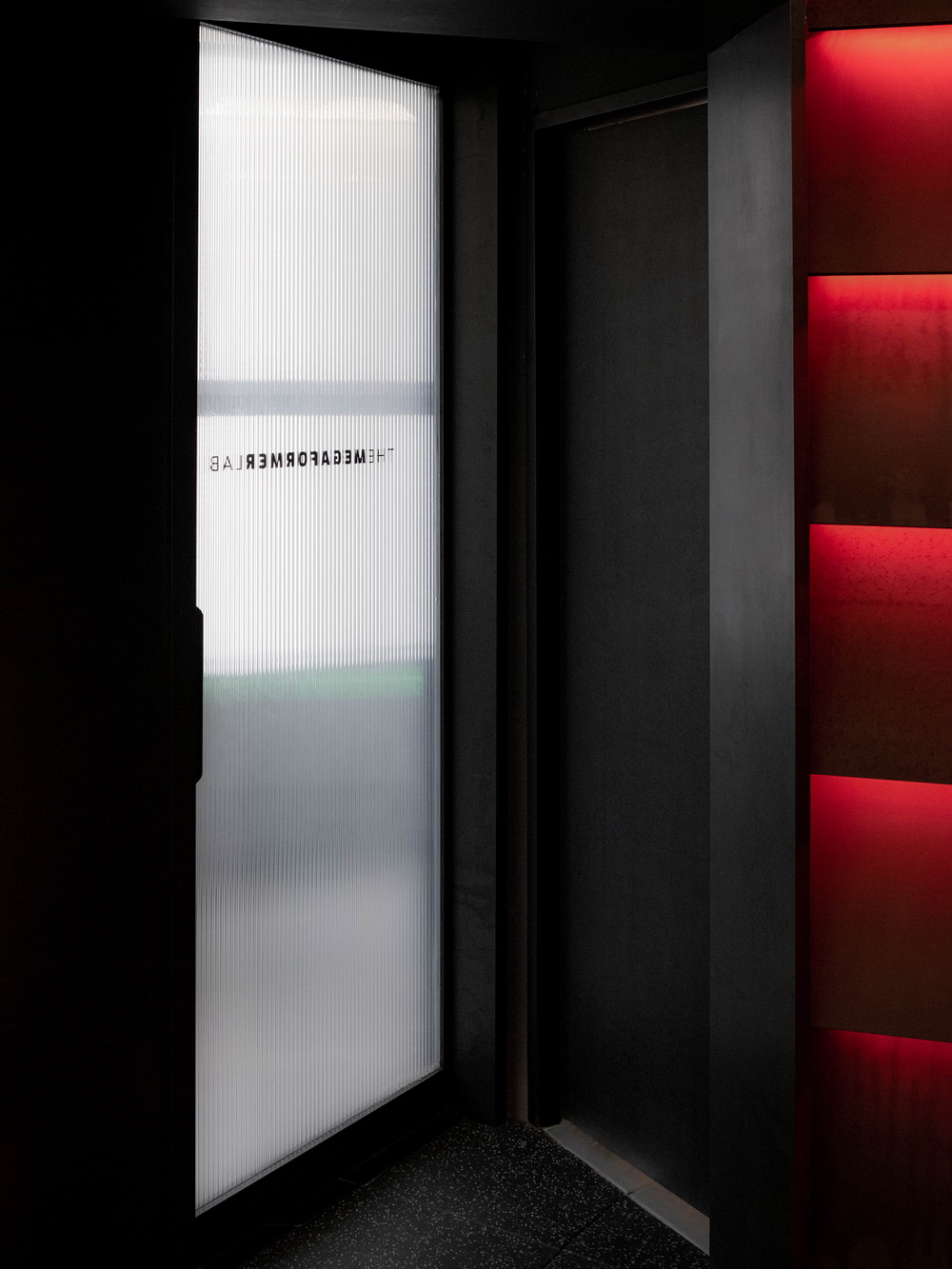 BIM建筑|The Megaformer Lab 健身工作室 / 无定设计