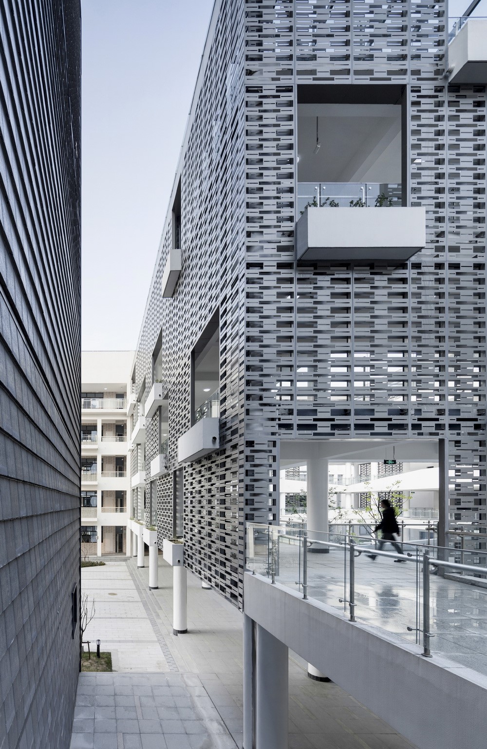 BIM建筑|重构“江南书院”：苏州高新区第四中学/中衡设计