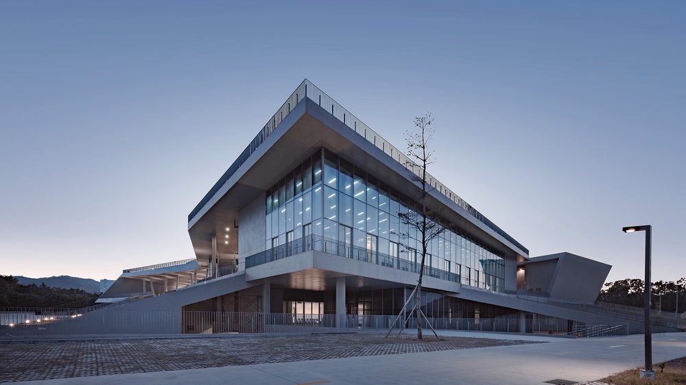 BIM建筑|中山大学珠海校区体育馆/BIAD华南设计中心