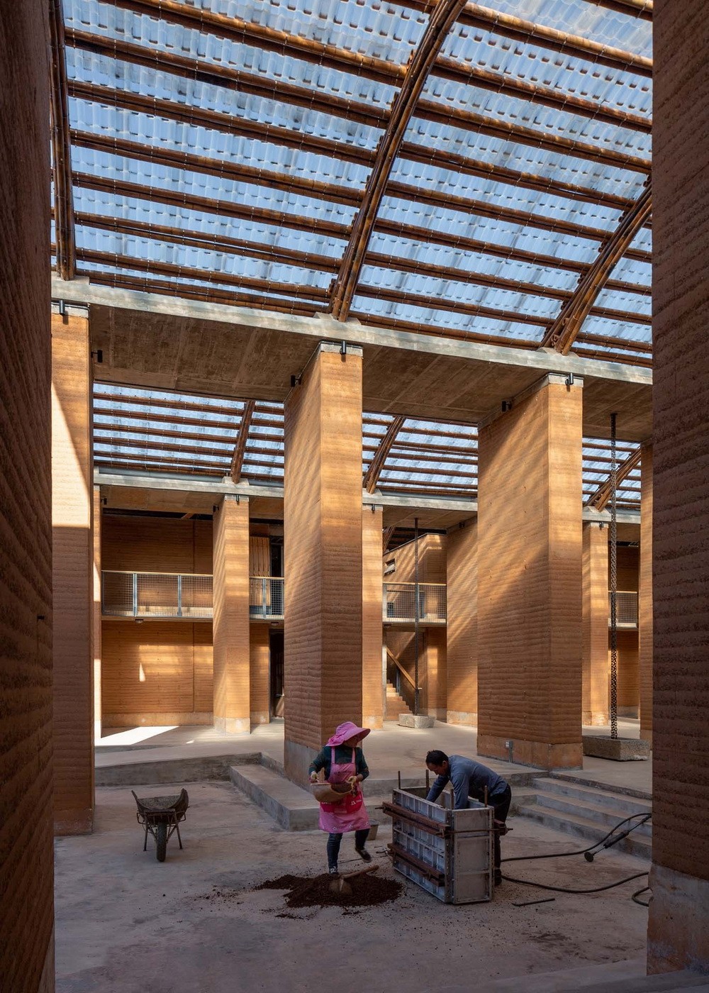 BIM建筑|生土工房（暨云南乡村振兴研究发展中心） / 一专一村