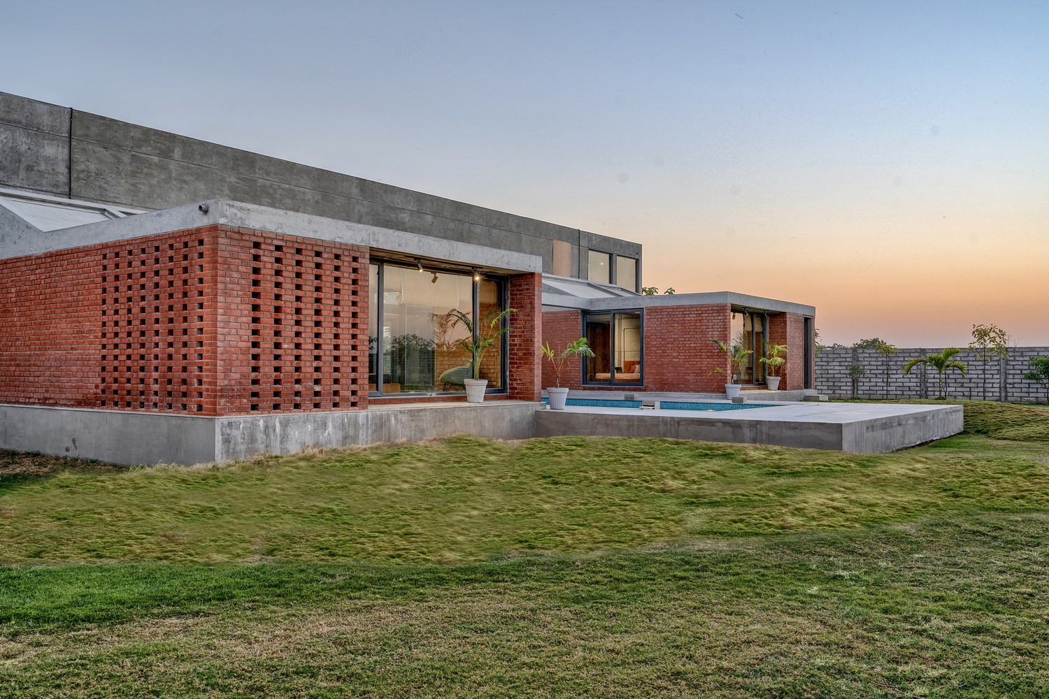 BIM建筑| 双湾之家 / MISA ARCHITECTS