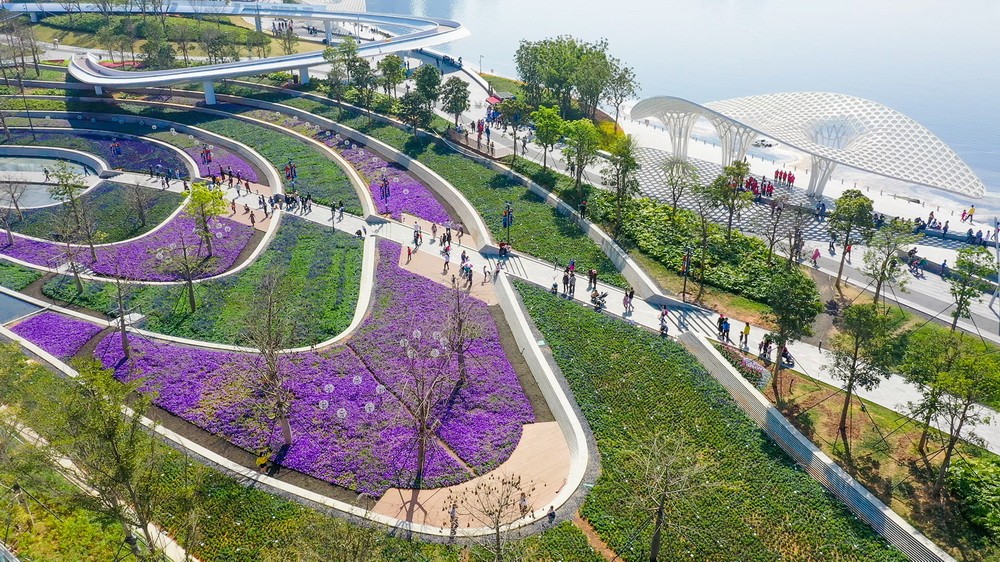 BIM建筑|点亮都市“明珠”：深圳宝安欢乐港湾东岸集群建筑设计 / Laguarda.Low Architects