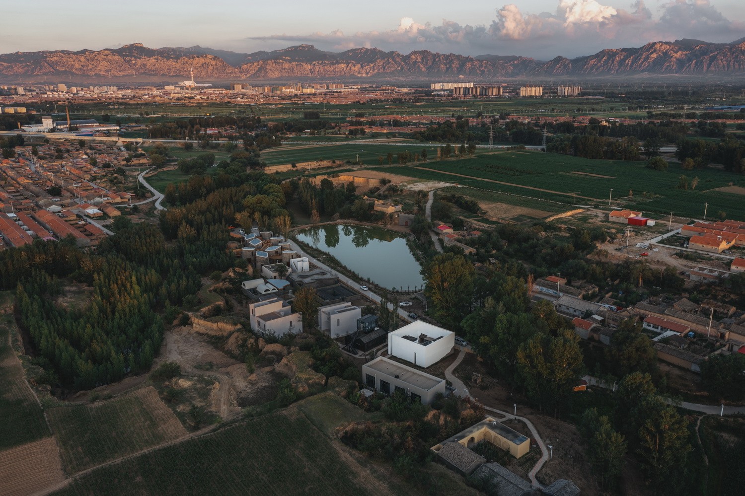 BIM建筑|陌生人：拒绝风景的房间/Wutopia Lab