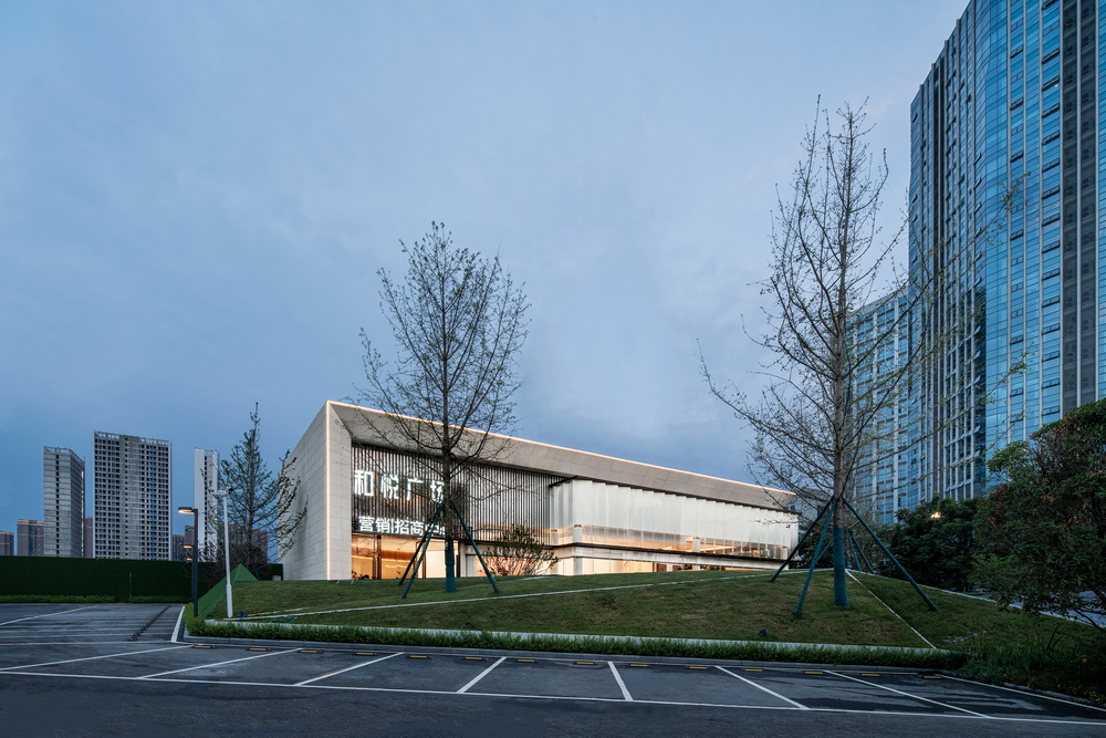 BIM建筑|成都成华和悦广场营销中心 / 汉嘉西南院