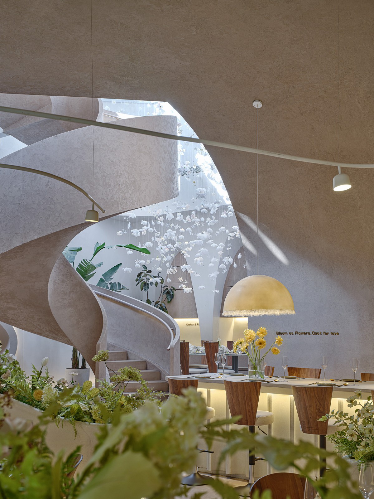 BIM建筑|花厨御用设计师 “她”和他的第九次恋爱/梁筑设计事务所