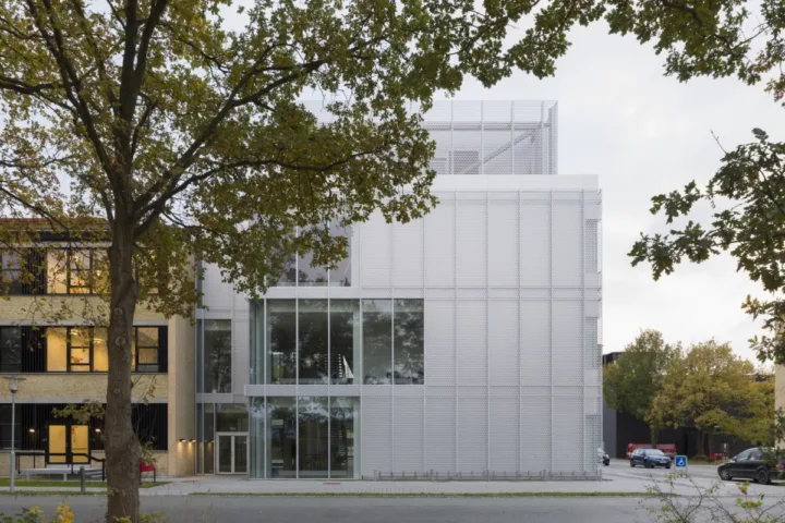 BIM建筑|丹麦技术大学生物工程研究实验楼 / Mikkelsen Architects