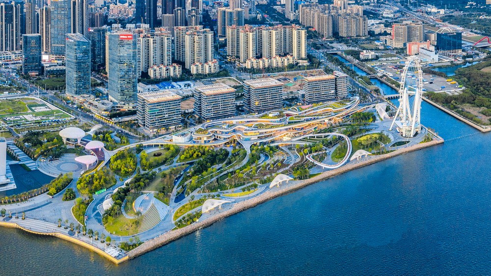 BIM建筑|点亮都市“明珠”：深圳宝安欢乐港湾东岸集群建筑设计 / Laguarda.Low Architects