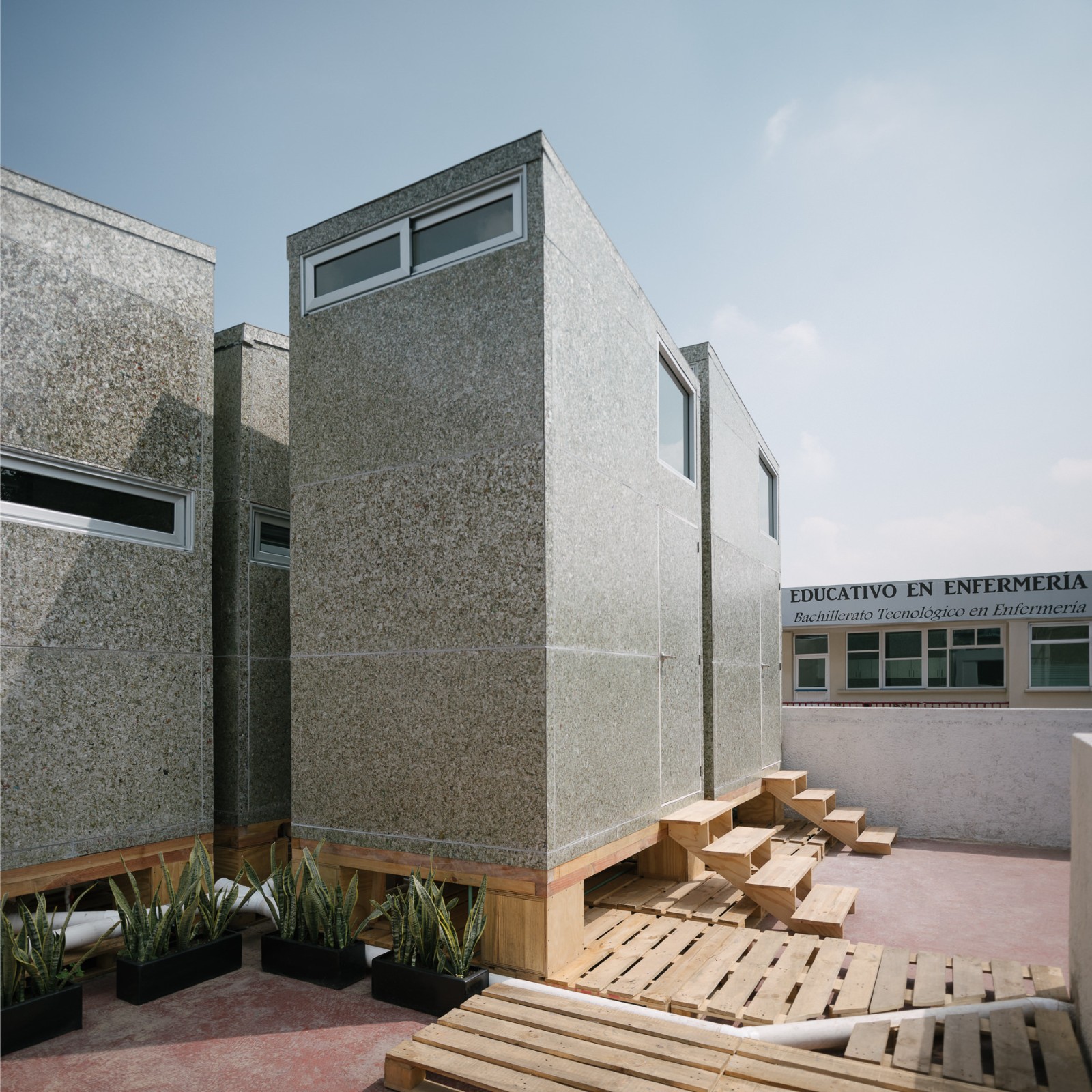 BIM建筑|模块舱体,医护人员临时空间 / Revolution