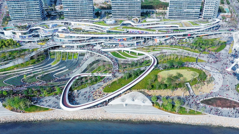 BIM建筑|点亮都市“明珠”：深圳宝安欢乐港湾东岸集群建筑设计 / Laguarda.Low Architects