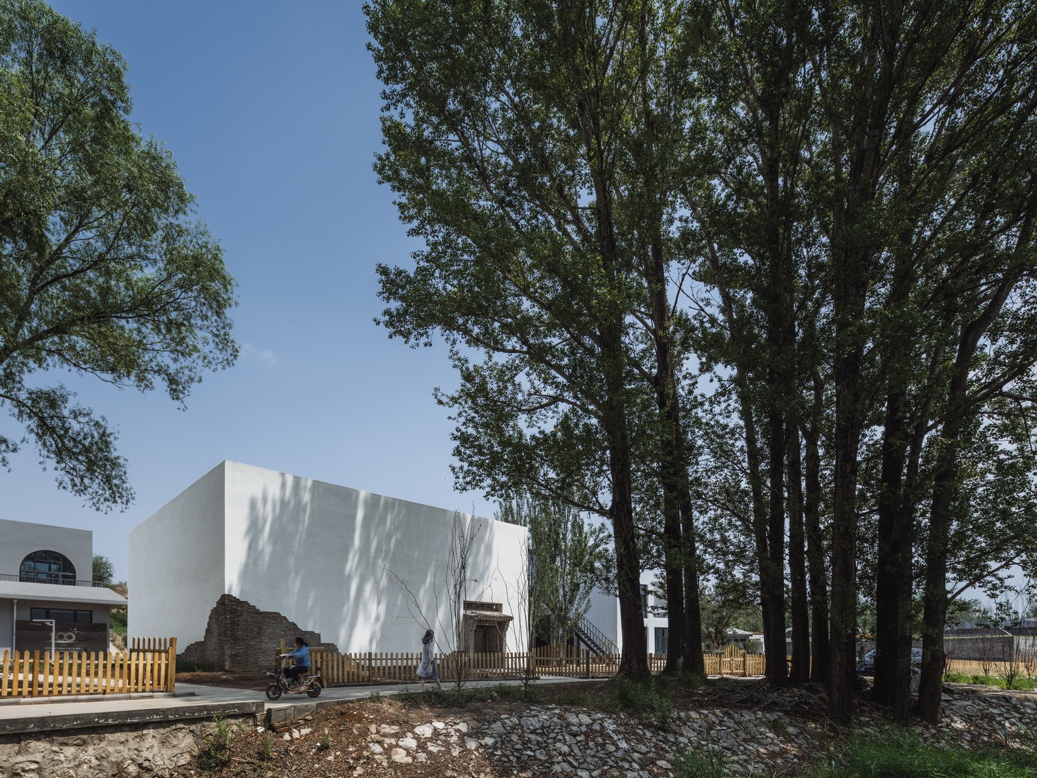 BIM建筑|陌生人：拒绝风景的房间/Wutopia Lab