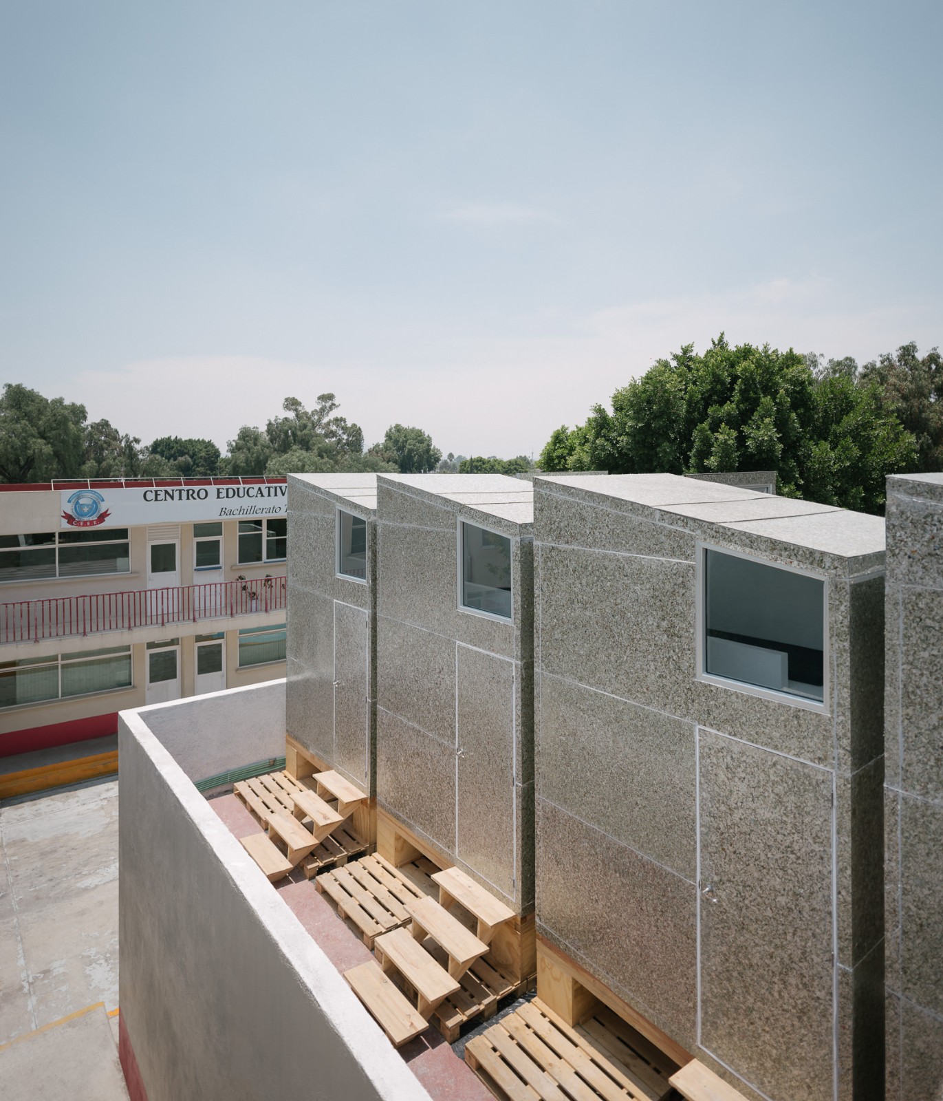 BIM建筑|模块舱体,医护人员临时空间 / Revolution