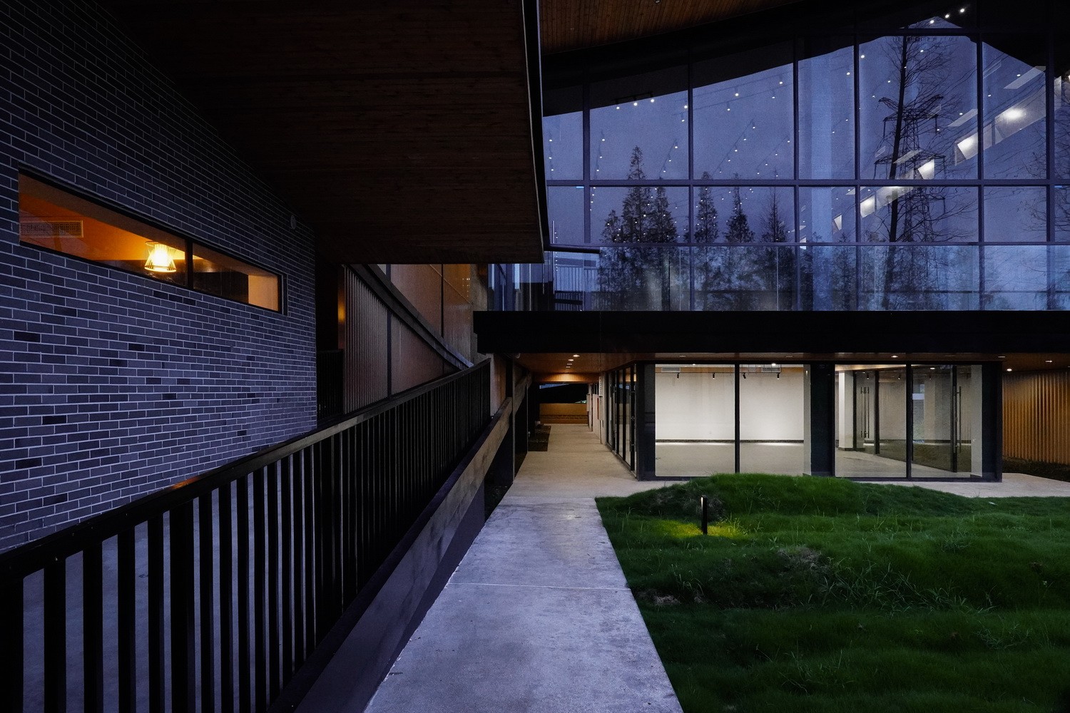 BIM建筑|最好的粮油在田间——耕田上的院子，村落中的乐园/小隐建筑事务所