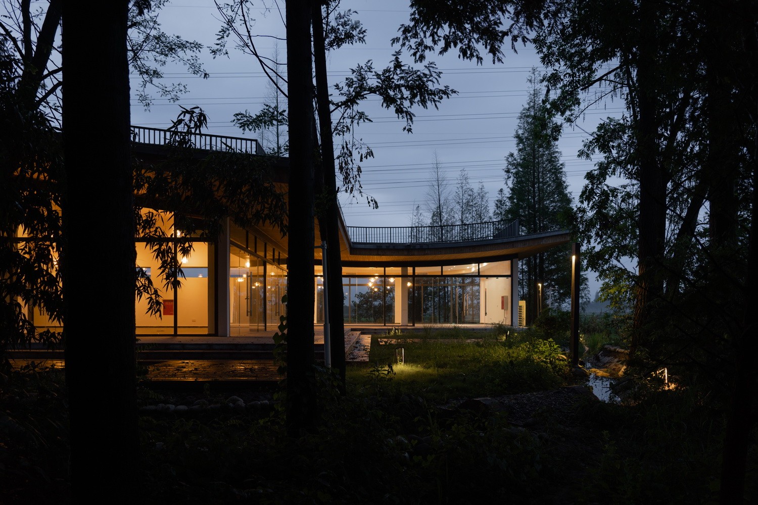 BIM建筑|最好的粮油在田间——耕田上的院子，村落中的乐园/小隐建筑事务所