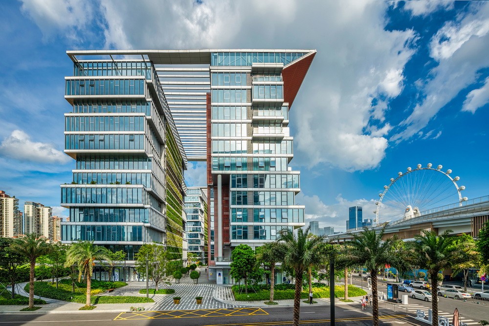 BIM建筑|点亮都市“明珠”：深圳宝安欢乐港湾东岸集群建筑设计 / Laguarda.Low Architects