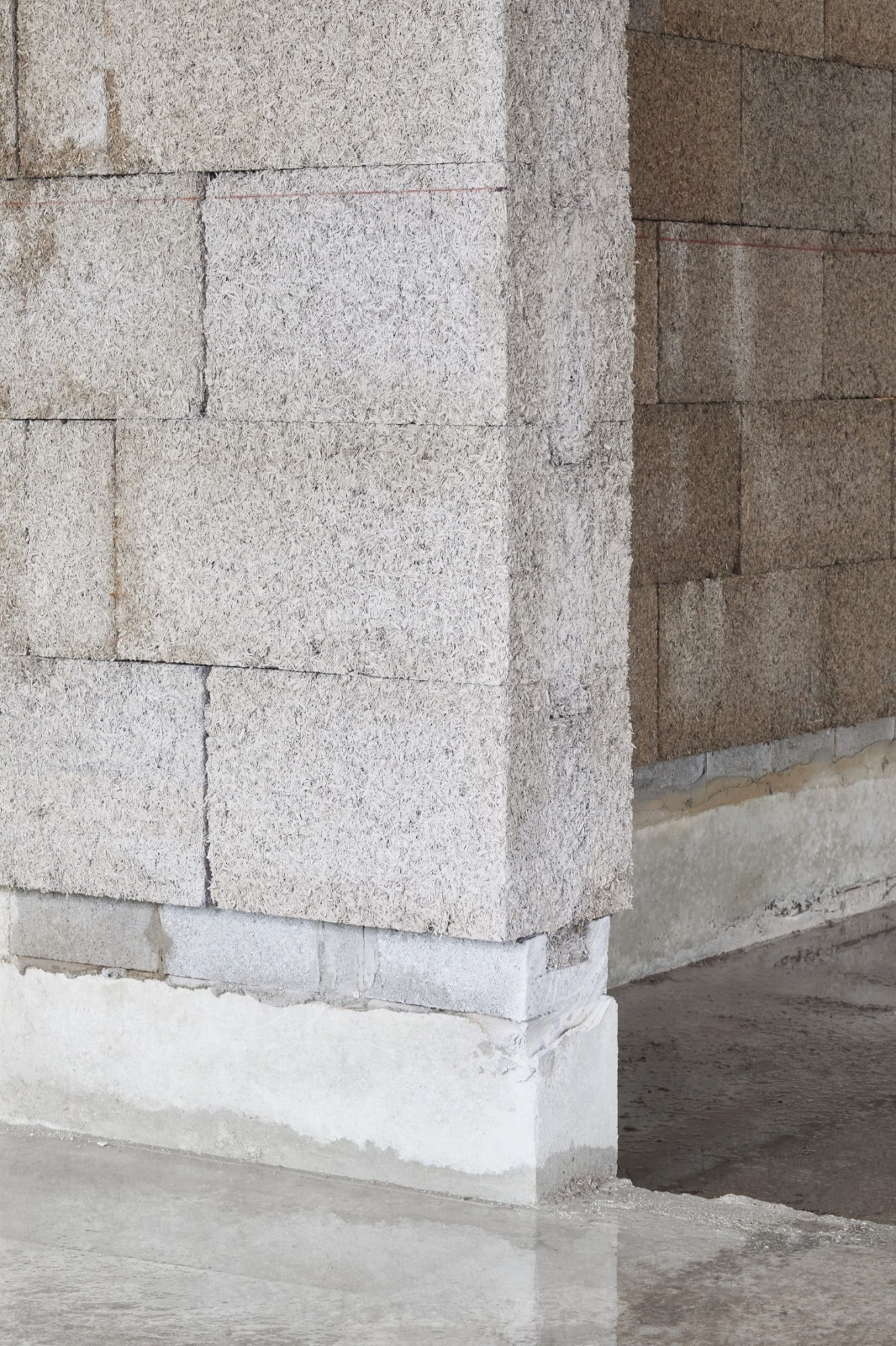 BIM建筑|法国第一座大麻混凝土砌块体育馆/Lemoal Lemoal Architectes