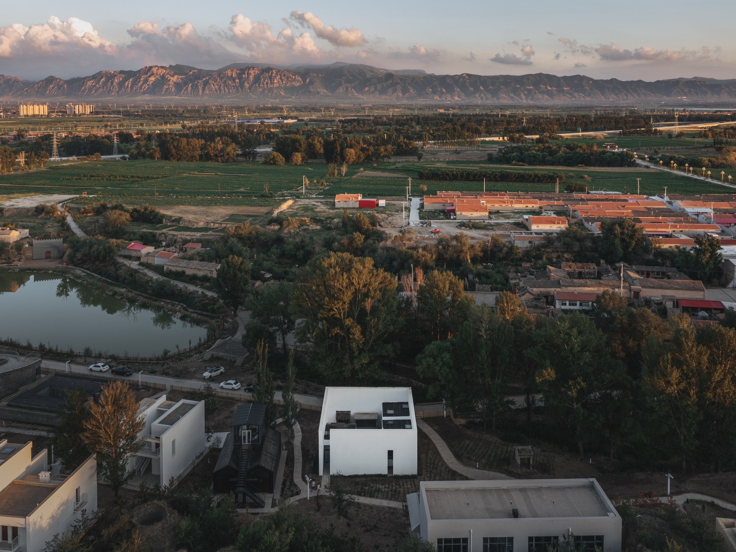 BIM建筑|陌生人：拒绝风景的房间/Wutopia Lab