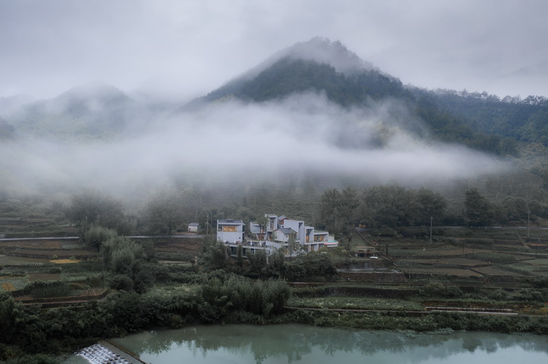 BIM建筑|山涧房 / 来建筑设计工作室