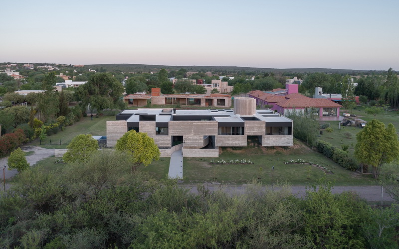 BIM建筑|Mono 住宅 / Patio Estudio