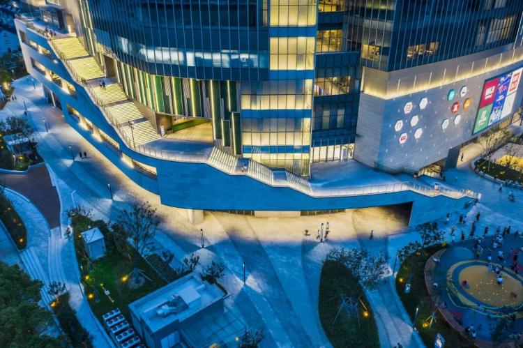 上海新田360广场：浦东腹地的“品质生活社交场”